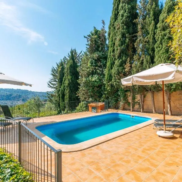Wunderschöne ruhige Finca mit Pool in Galilea, hotel in Galilea