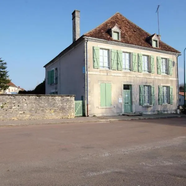 Gîte communal 149, hotel in Sainpuits