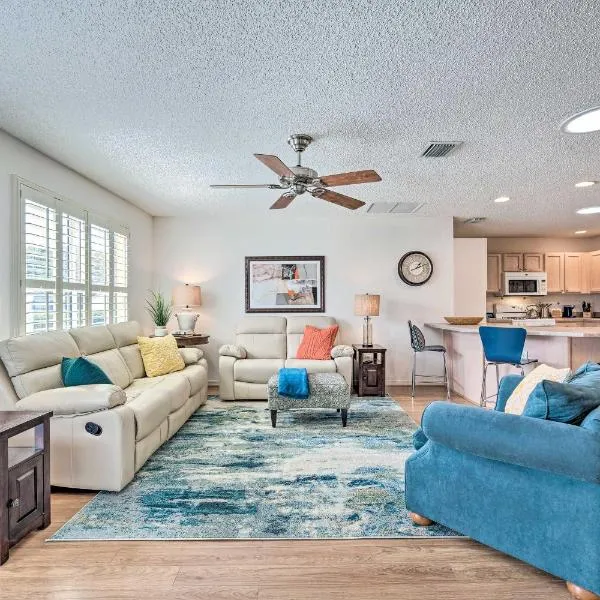 Home in The Villages with Lanai and Private Hot Tub!, hotel in The Villages