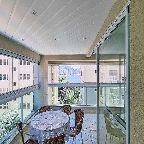 150m² | 4 suítes | Lavanderia | Em frente ao mar