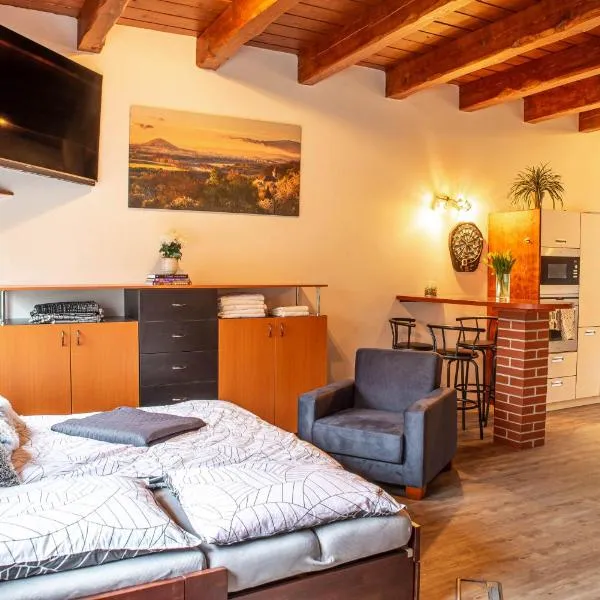 Apartmán na okraji města s vlastním parkováním, hotel v destinaci Česká Lípa