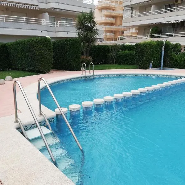 Las Olas Solo Familias Serviplaya, Hotel in Casas Las Basas