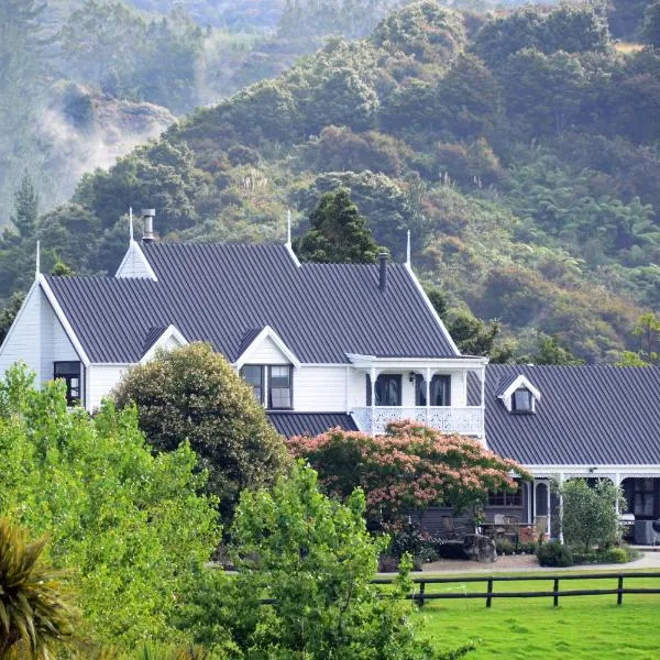 Country Homestead at Black Sheep Farm, hotel en Waipu