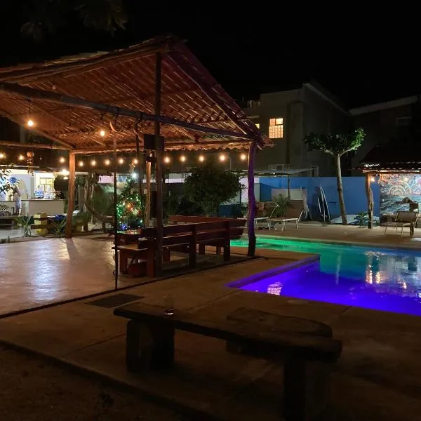 TamaHostel & Glamping, hotel v destinaci Tamarindo