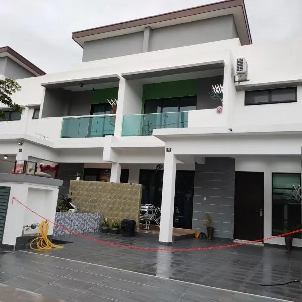 48 悠之处NO . 48, PERSIARAN ALAM IMPIAN 3 VILLA RIADAH ALAM IMPIAN PANGKOR, 32300 PANGKOR , PERAK., hotel v destinaci Pangkor
