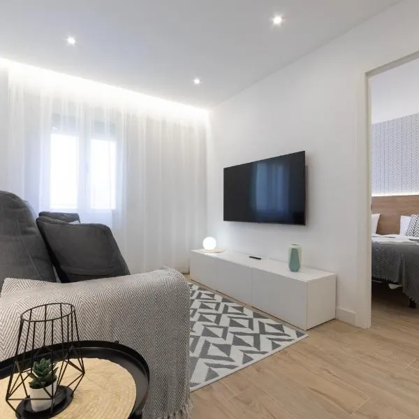 Apartamento con Aire Acondicionado Ayuntamiento Av de La Paz, hotel a Logroño