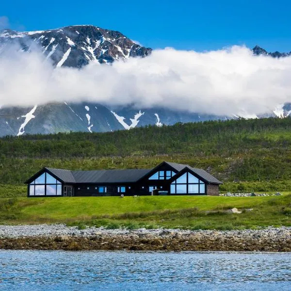 Lyngen Experience Lodge, hotel v destinaci Nord-Lenangen