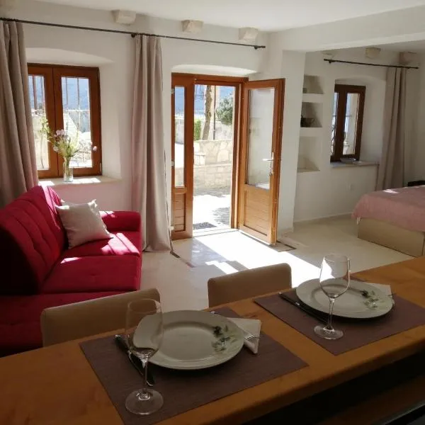 Apartments Kuća Nebeska, hotel u gradu Viganj