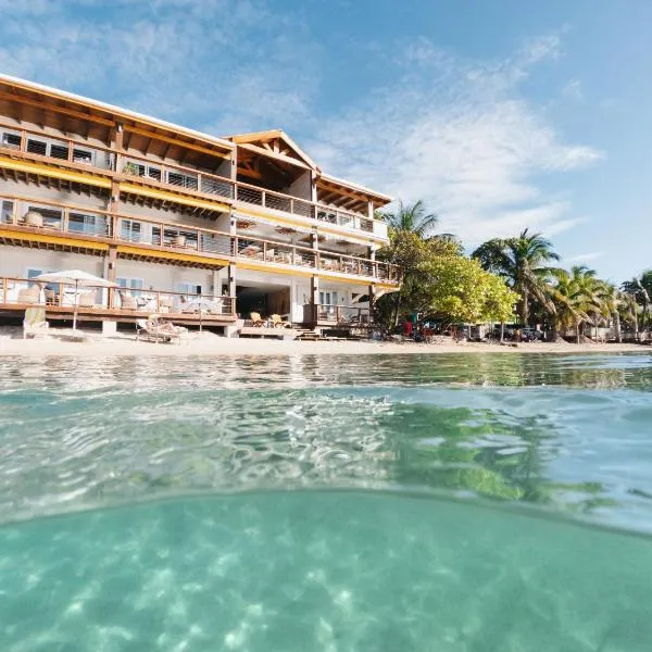 The Beach House Boutique Hotel, hotel in Flowers Bay