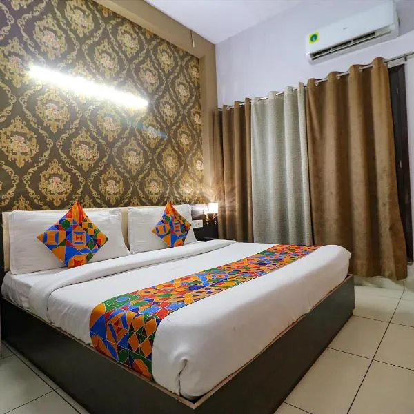 ๋ฃจ๋์๋์ ์์นํ ํธํ
FabHotel K9