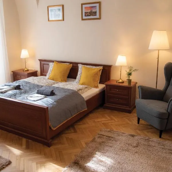 Theatroom Apartman, hotel v destinaci Eger