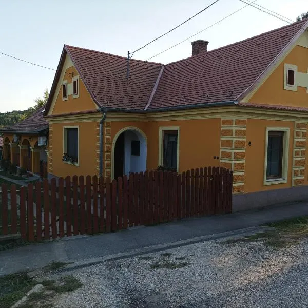 Nádkunyhó Vendégház, hotel v destinaci Hegyhátszentjakab