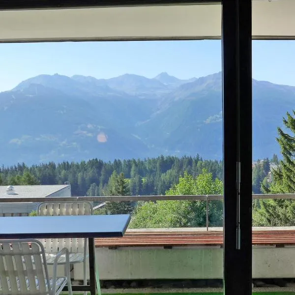 Studio Jeanne D'Arc Apt- A-8 by Interhome, hotel v destinaci Crans-Montana