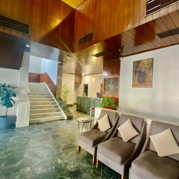 Hotel Tragopan, hotel v Dimāpuru