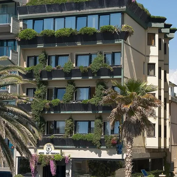 Hotel San Francisco, hotel di Viareggio