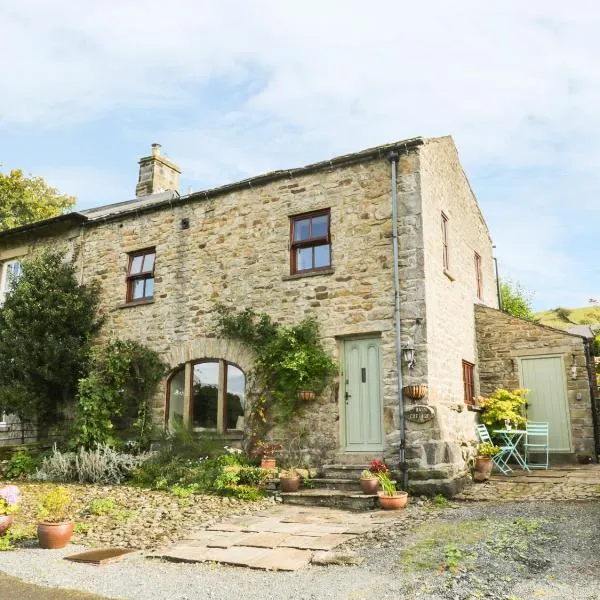 Barn Cottage, hotel in West Burton