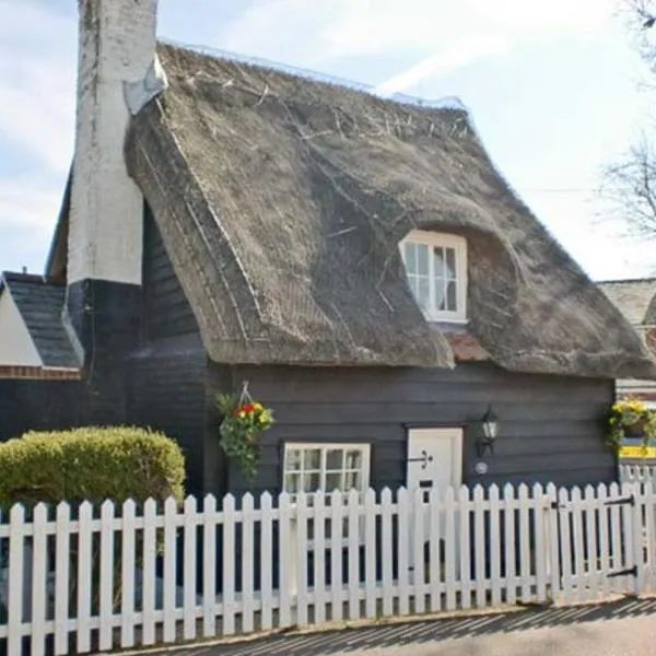 Little Thatch, hotel sa Walton-on-the-Naze