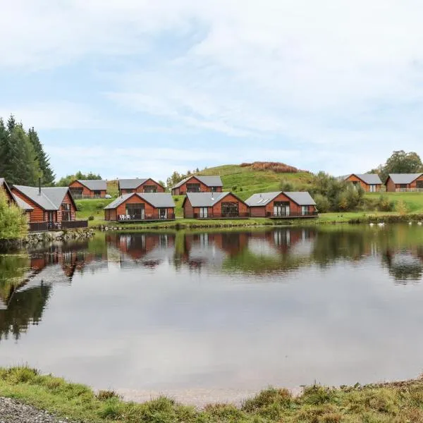 Burnside Lodge Lodge 1, Glengoulandie, hotel v destinaci Aberfeldy