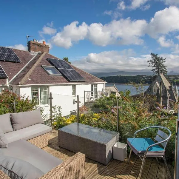 Rhianfa Cottage, hotel in Menai Bridge