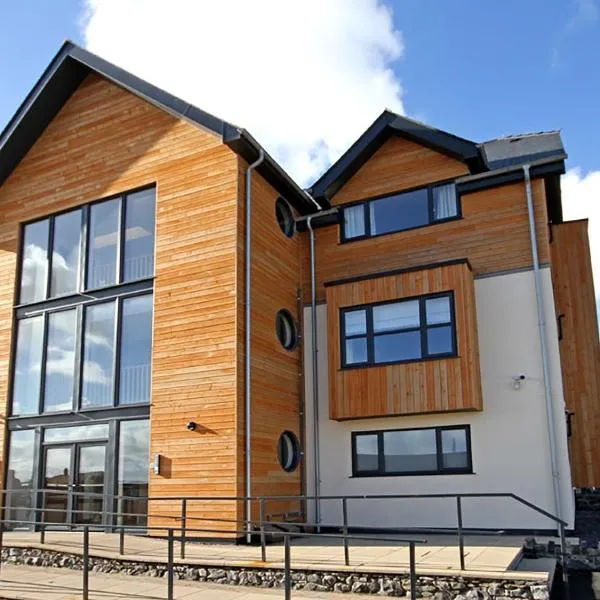The Bay, hotel in Trearddur