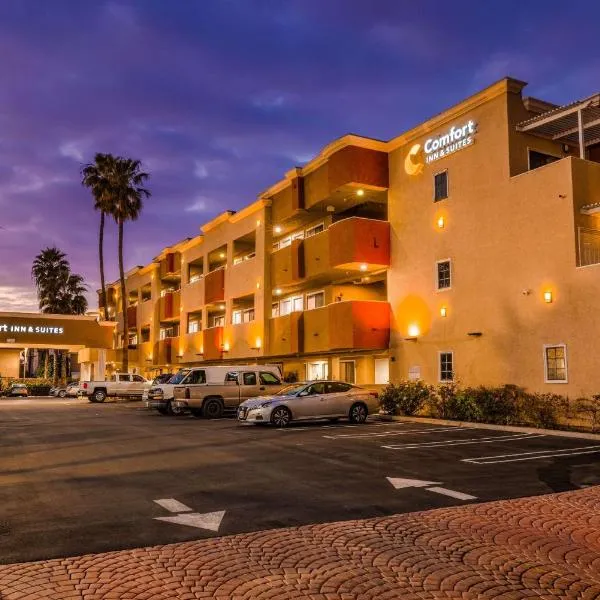 Comfort Inn & Suites Huntington Beach, hôtel à Fountain Valley