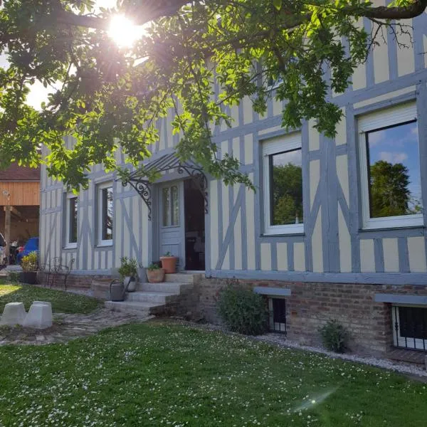 Chambre d'Hôtes des P'tits Bonheurs, hotel u gradu 'Dosches'