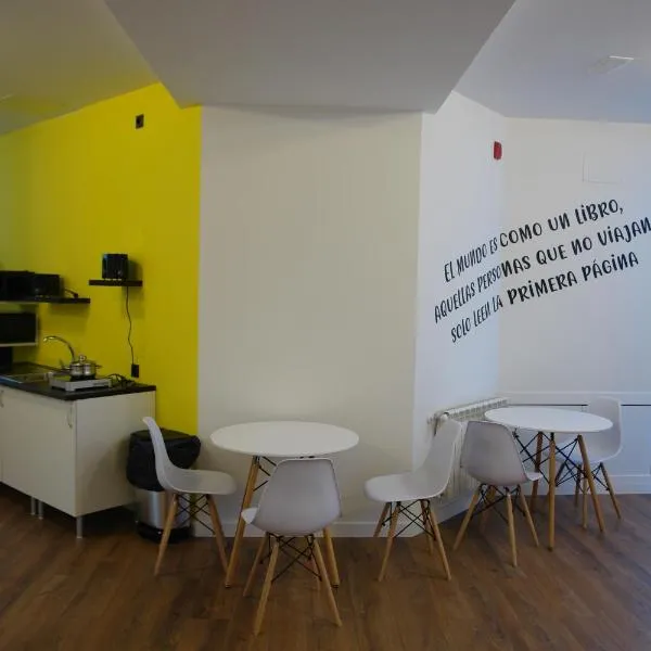 Hostel Trovadores, hotel v destinaci Burgos