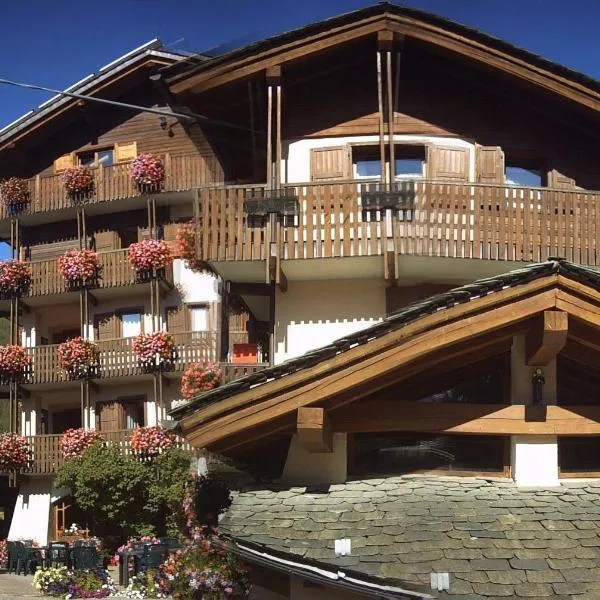 Hotel Vallée De Cogne: Cogne'de bir otel