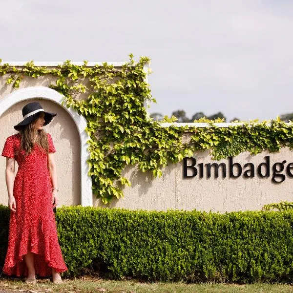 Bimbadgen, hotel en Branxton