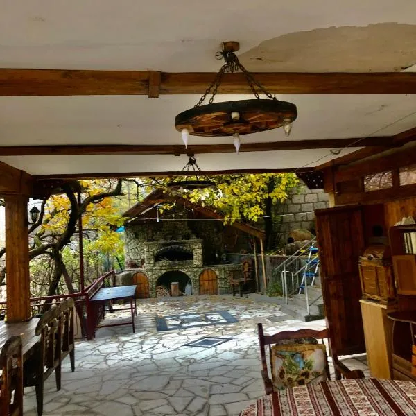 Guest House Anahit Ijevan, hotel in Gandzakʼar