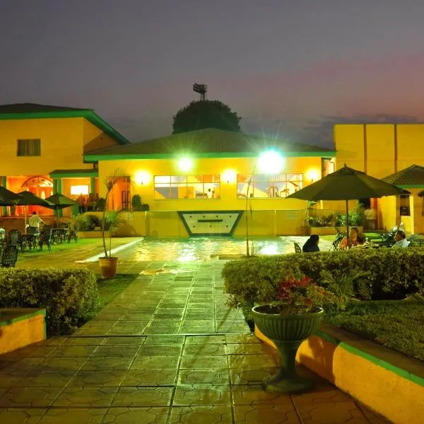 Crossroads Hotel, hotel di Lilongwe