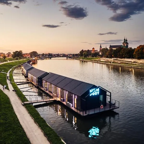 New Port - Premium Floating Aparthotel, hotel v Krakově