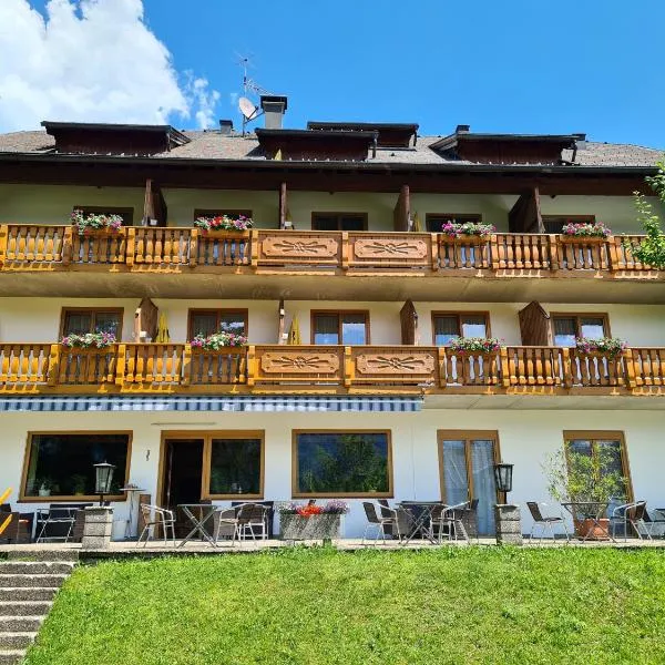 Hotel Carossa bed&breakfast, hotel a Sankt Gilgen