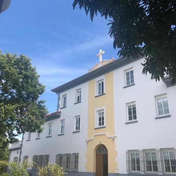 Hostal San Cristobal - Pontedeume, hotel v destinaci Puentedeume