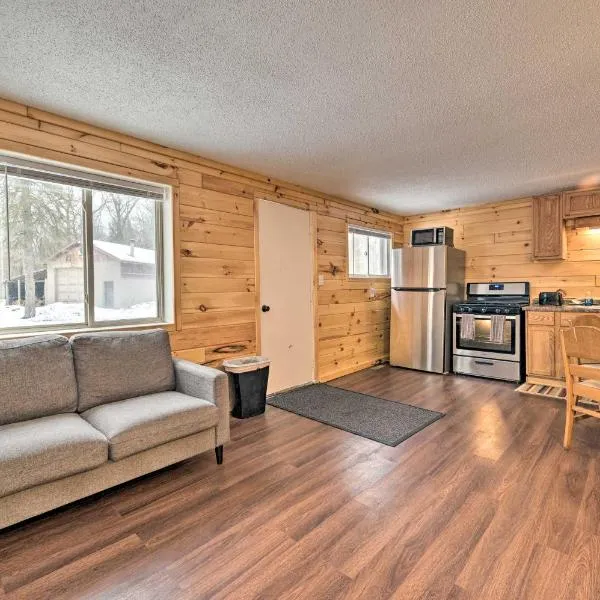 Cabin in The Huron-Manistee National Forest!, hotel a Wellston