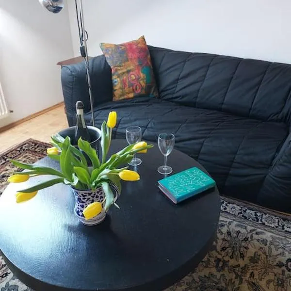 Helle ruhige Zimmer zu vermieten, хотел в Касел