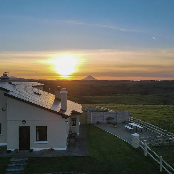 Helens Self Catering, hotel v destinaci Castlebar