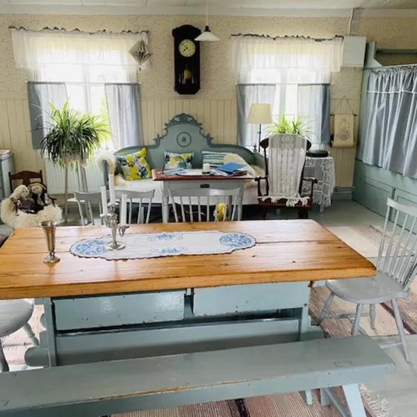 Pollin Piha, hotel a Töfsala