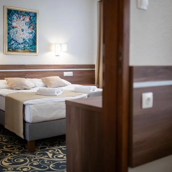 Viesnīca Hotel Árpád pilsētā Tatabānja