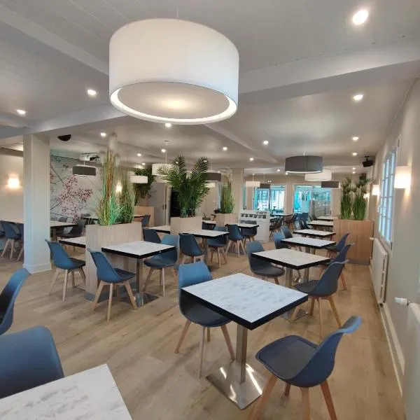 Le Relais des Primeurs LOGIS HOTEL – hotel w mieście Taulé