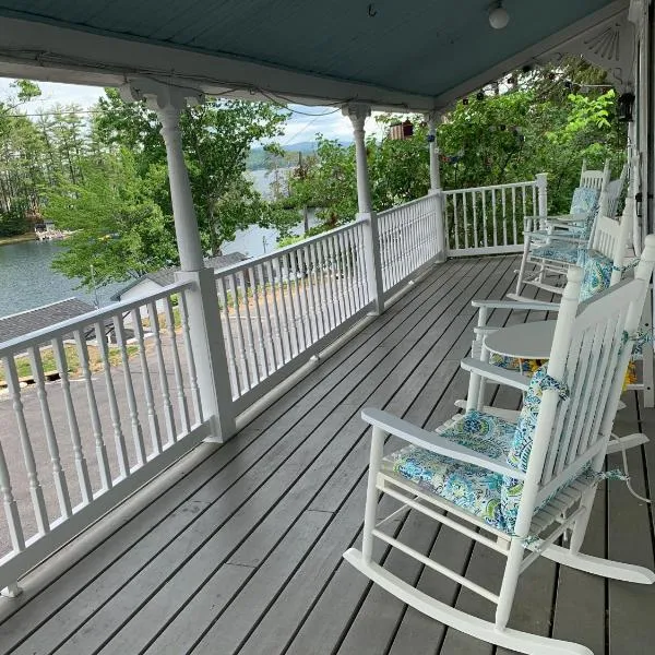Winnisquam Lake House, hotel v destinaci Tilton
