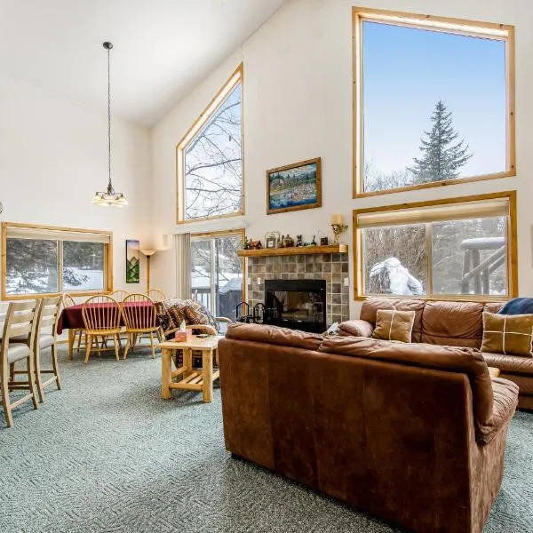 McCall Cottage on the 9th, hotel in McCall