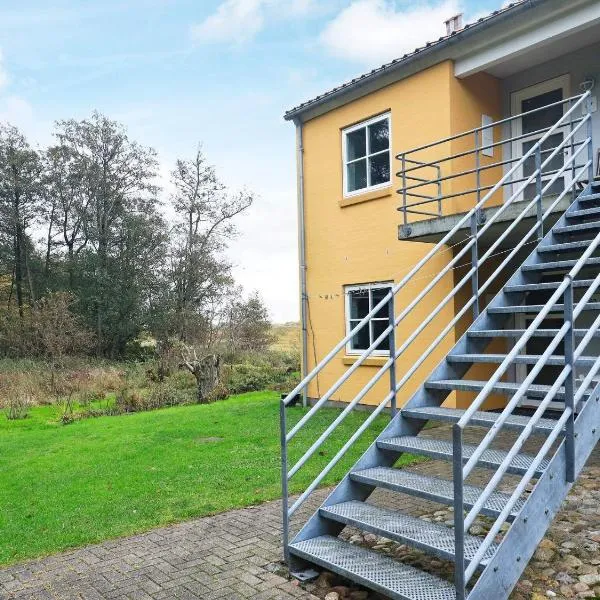 4 person holiday home in Hals-By Traum, hotelli kohteessa Hals