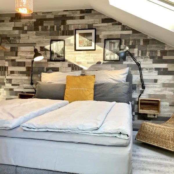 Living at Saarpartments - AdultsOnly - Business & Holiday Homes with Kitchen for Long- and Short Term stay, 3 min to St Johanner Markt and Points of Interest, hotel i Saarbrücken