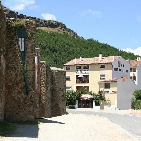 Hostal Restaurante La Muralla, hotel Cañetében