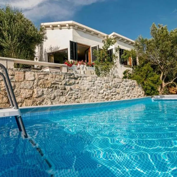 Cottage Ciara, hotel v destinaci Mokošica