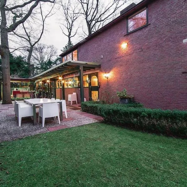 Villa Near The Beach, hotel en Wassenaar