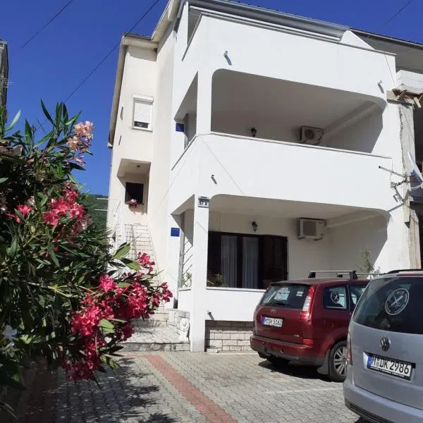 Apartmani Kramar, hotel a Selce