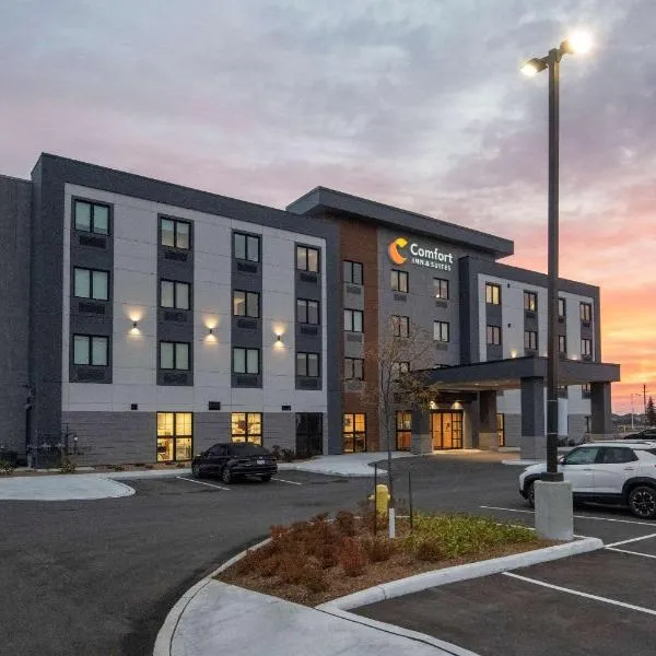 Comfort Inn & Suites, hotel en Lanark