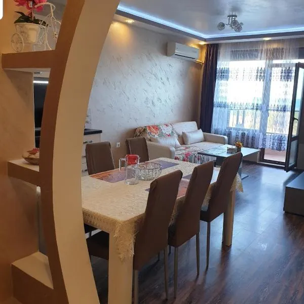 Sunshine Apartment、ポモリエのホテル